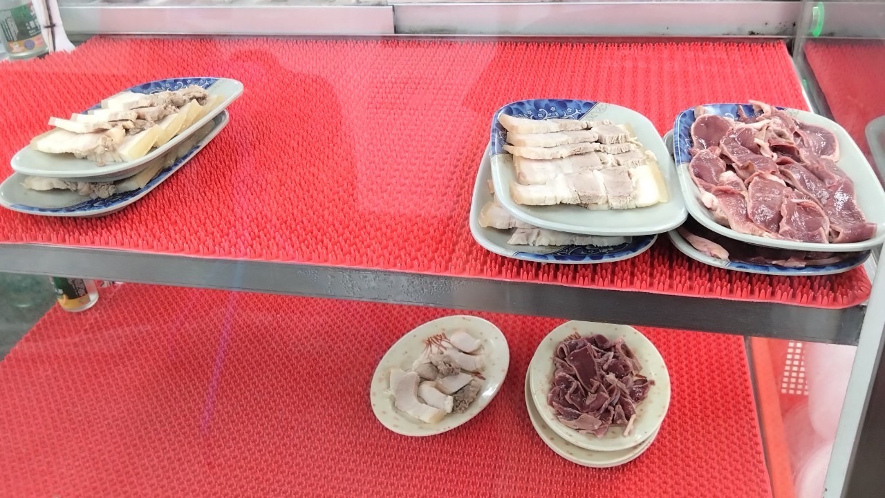 總統也愛的超佛銅板美味~百元呷飽飽 - 第6張圖 總統也愛的超佛銅板美味~百元呷飽飽