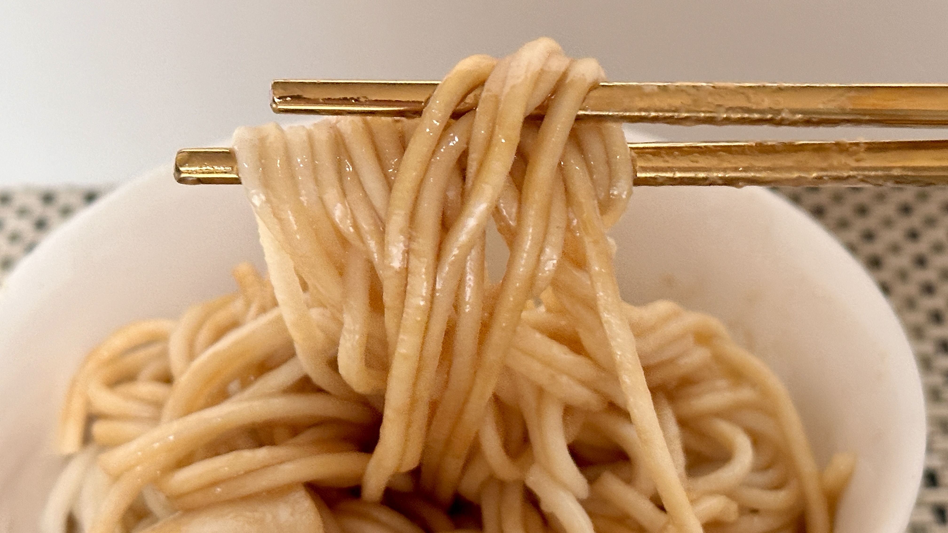 一滴滋養,香氣炸裂!白湯甘甜、肉鬆涮嘴、雞油蔥香氣讓味蕾跳舞 - 第16張圖 一滴滋養,香氣炸裂!白湯甘甜、肉鬆涮嘴、雞油蔥香氣讓味蕾跳舞